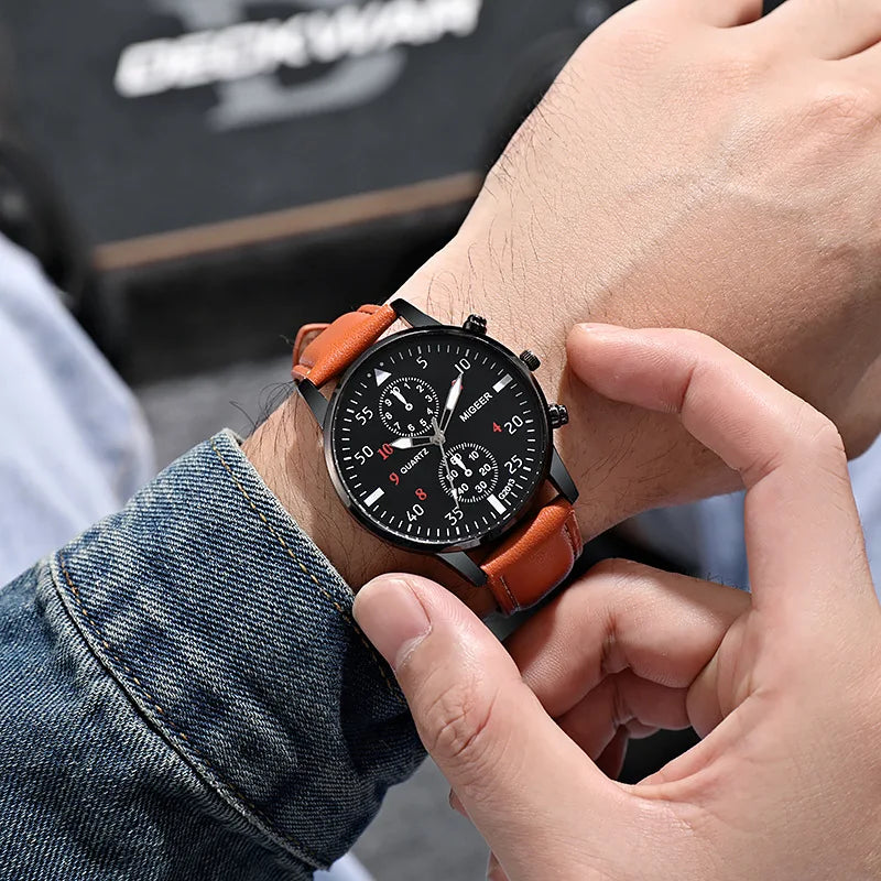 Top Brand Menβs Quartz Sport Watch