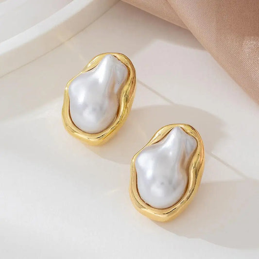 Pearl Studs β Vintage Style for women