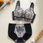 Lace-Trimmed Push-Up Bra