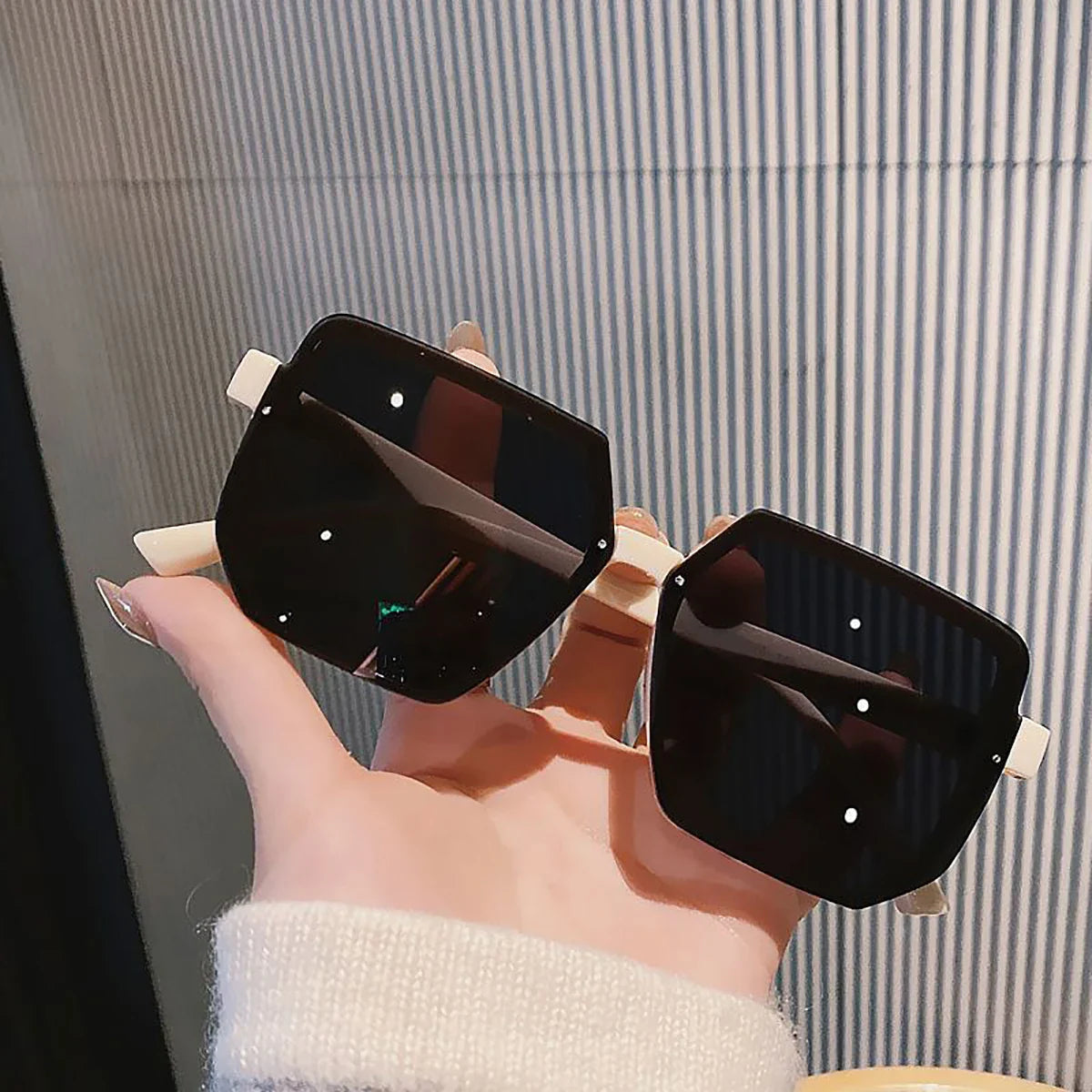 Polaris Vintage Square Sunglasses