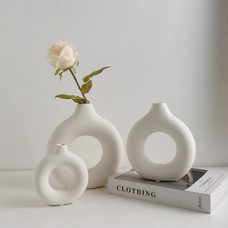 Minimalist Donut-Shaped Flower Vase