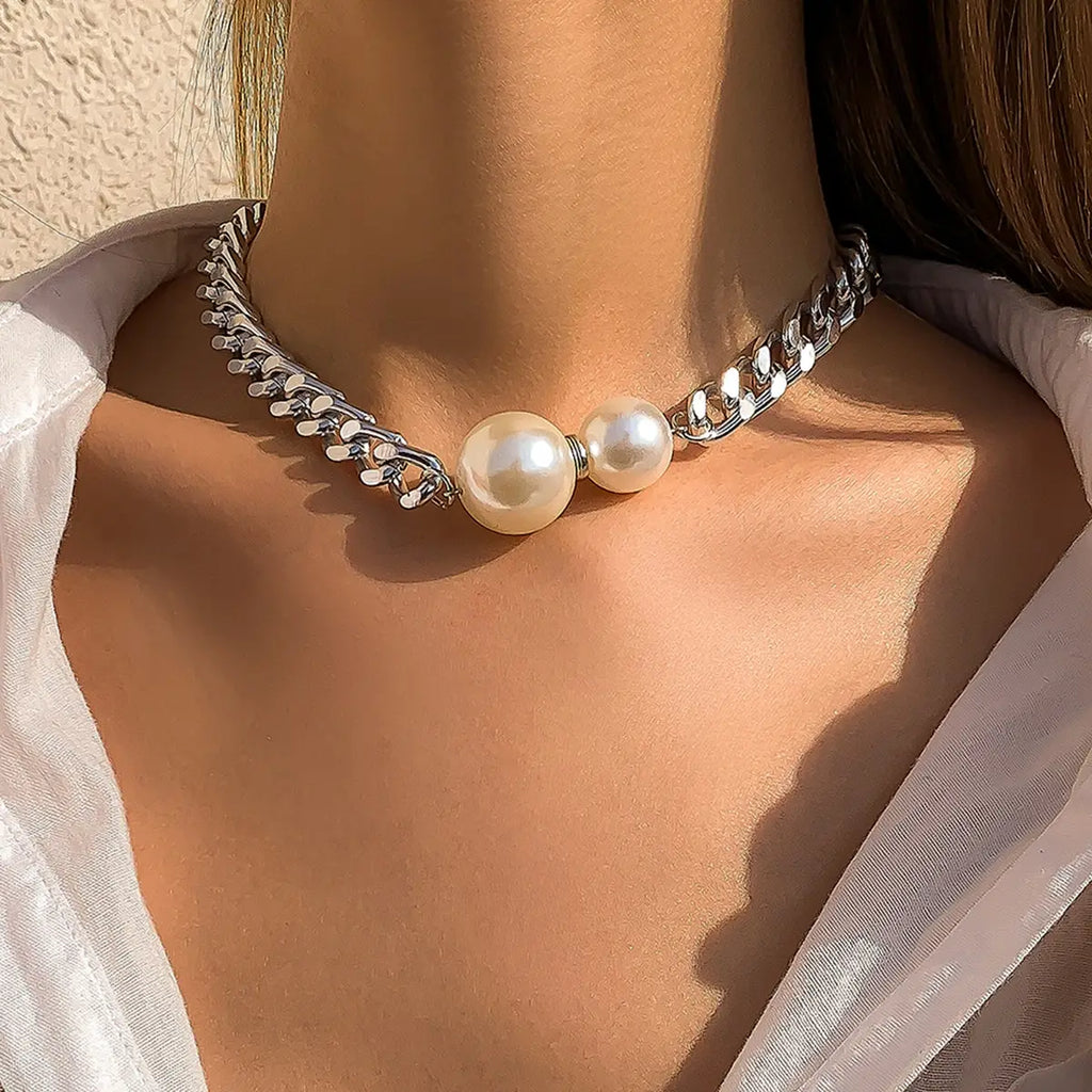 Women’s Vintage Punk Cuban Chain Choker Necklace with Gothic Pearl Pendant